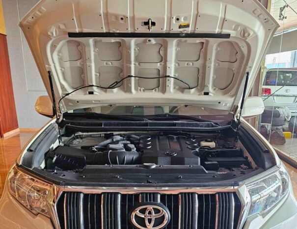 TOYOTA PRADO GXR 2023 PETROL V6 4.0L A/T