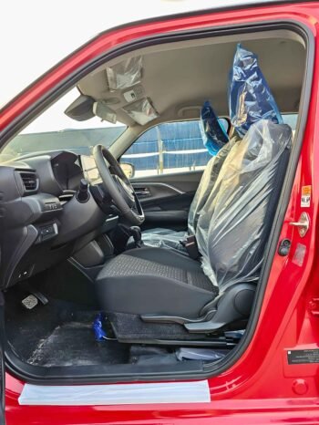 SUZUKI SWIFT Image 8