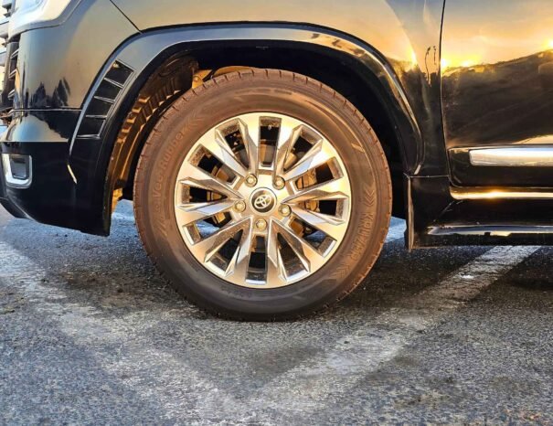 TOYOTA LANDCRUISER GXR 2014 БЕНЗИН V6 4.0L A/T