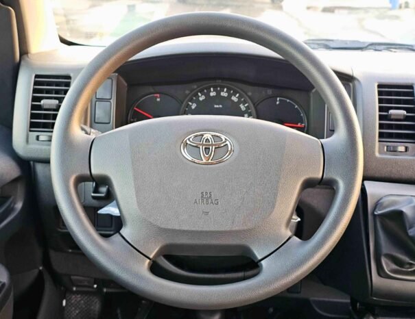 TOYOTA HIACE HIGHROOF DX 2025 DIESEL V4 2.5L M/T