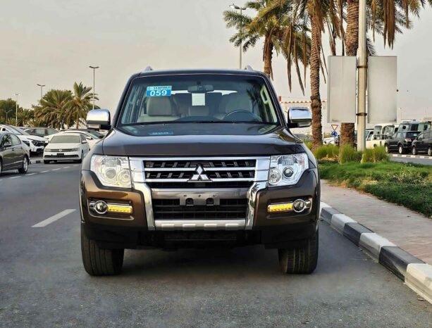 ميتسوبيشي باجيرو GLS 2020 بنزين V6 3.5 لتر أوتوماتيك