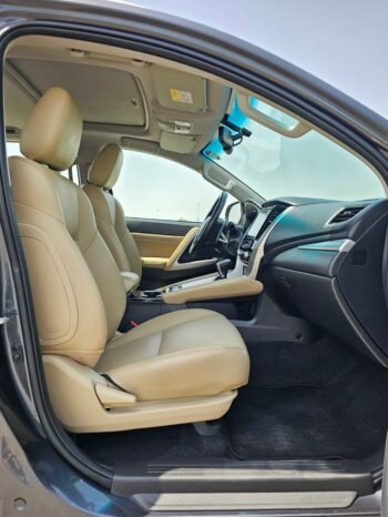 MITSUBISHI MONTERO Image 11