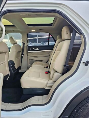 FORD EXPLORER Image 6