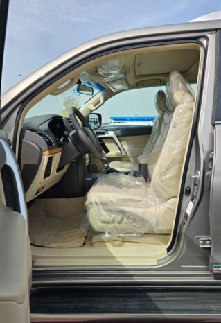 TOYOTA PRADO Image 9