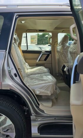 TOYOTA PRADO Image 6