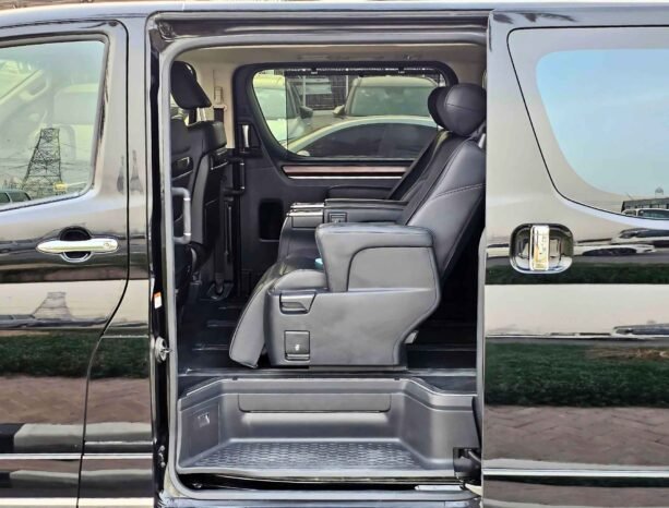 TOYOTA GRANVIA PREMIUM 2023 PETROL V6 3.5L A/T