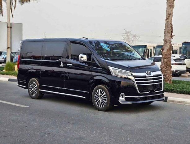 TOYOTA GRANVIA PREMIUM 2023 PETROL V6 3.5L A/T