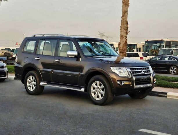 ميتسوبيشي باجيرو GLS 2020 بنزين V6 3.5 لتر أوتوماتيك
