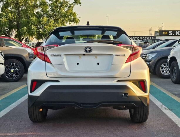 TOYOTA CHR LUXURY 2023 HYBRID V4 1.8L A/T