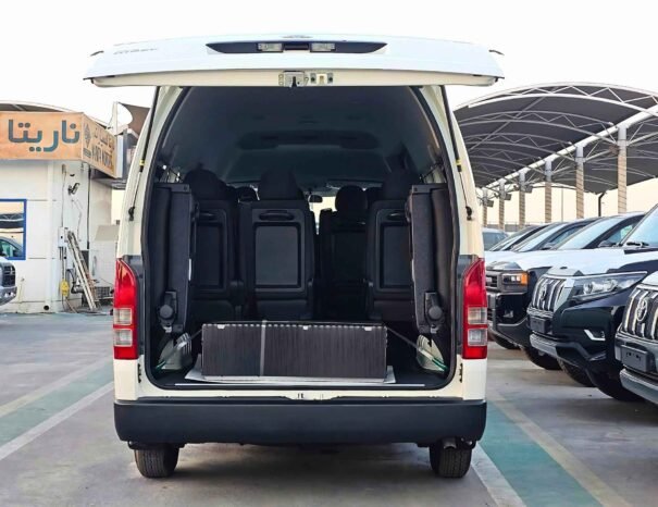 TOYOTA HIACE HIGHROOF DX 2025 DIESEL V4 2.5L M/T