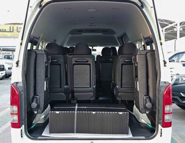 TOYOTA HIACE HIGHROOF DX 2025 DIESEL V4 2.5L M/T