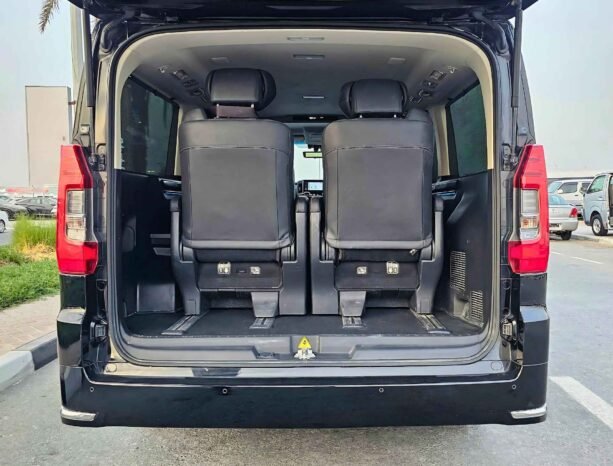 TOYOTA GRANVIA PREMIUM 2023 PETROL V6 3.5L A/T