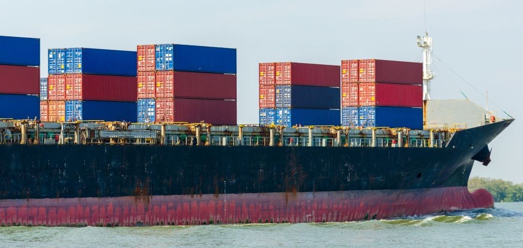 Export Cars from Dubai: RoRo vs. Container Shipping – Which Method Is Best for Your Vehicle?