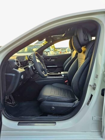 MERCEDES BENZ C200L Image 11