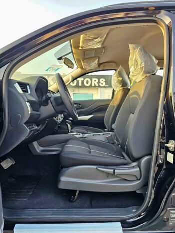 NISSAN X-TERRA Image 8