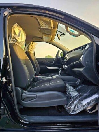 NISSAN X-TERRA Image 7