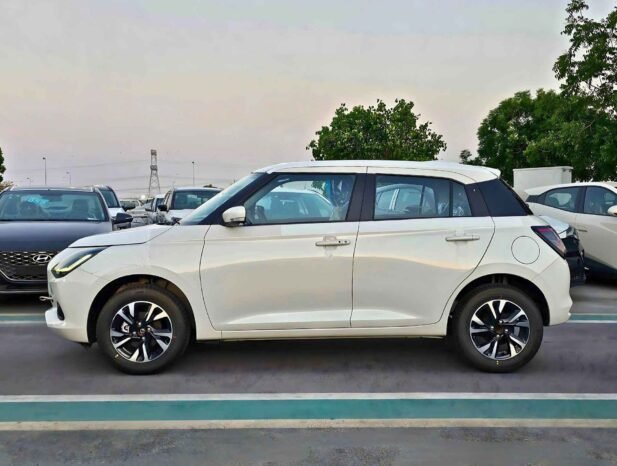 سوزوكي سويفت Glx 2025 بنزين V4 سعة 1.2 لتر A/T