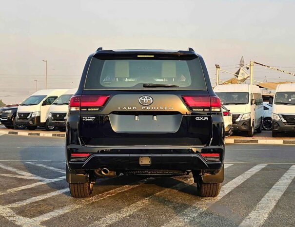 TOYOTA LAND CRUISER GXR TWIN TURBO DIESEL 2024 V6 3.3L A/T