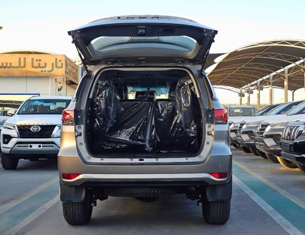 TOYOTA FORTUNER 2024 PETROL V4 2.7L A/T