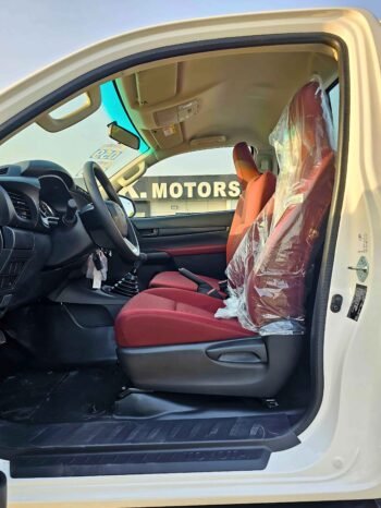 TOYOTA HILUX Image 7