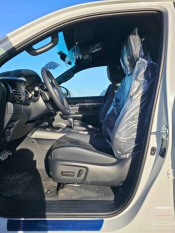 TOYOTA HILUX Image 7
