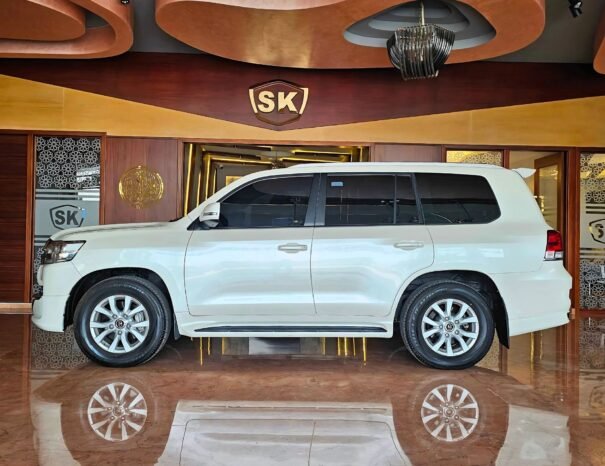 TOYOTA LANDCRUISER GXR FSH SINGLE USER 2021 V6 4.0L A/T