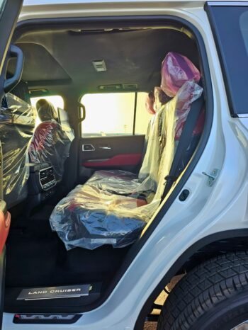 TOYOTA LANDCRUISER Image 14