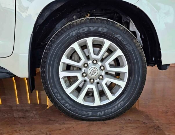 TOYOTA PRADO VXR 2017 PETROL V4 2.7L A/T