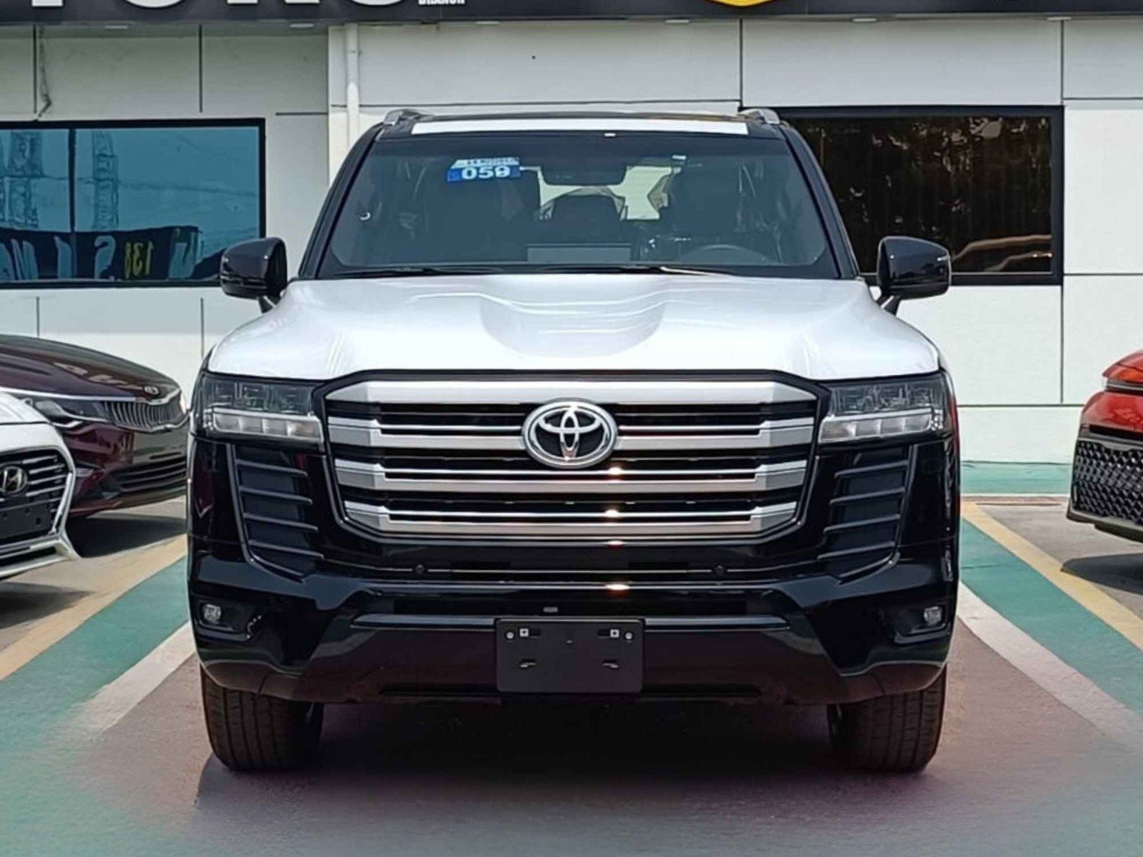 TOYOTA LANDCRUISER HIGH-LC300 GXR 2023 PETROL V6 4.0L A/T