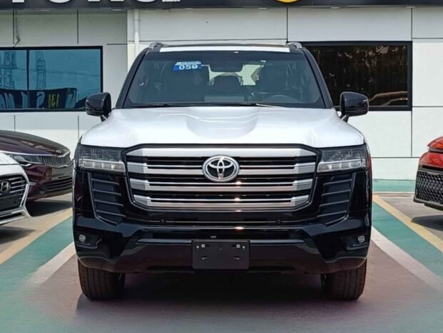 تويوتا لاندكروزر هاي لاندكروزر LC300 GXR 2023 بنزين V6 4.0L A/T