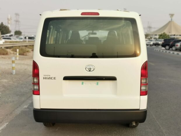 TOYOTA HIACE STANDARD ROOF 2022 DIESEL V4 2.5L M/T