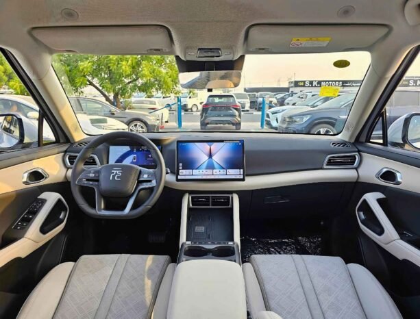 BYD YUAN UP EXCEEDING 401-KM 2025 ELECTRIC A/T