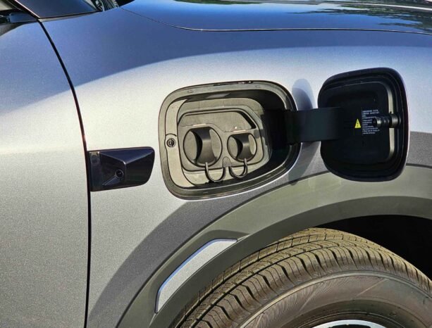 BYD YUAN UP EXCEEDING 401-KM 2025 ELECTRIC A/T