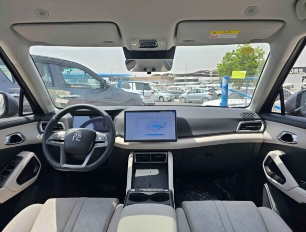 BYD YUAN UP EXCEEDING 401-KM 2025 ELECTRIC A/T