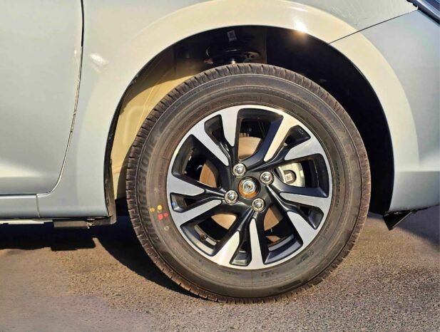 SUZUKI SWIFT GLX 2025 БЕНЗИН V4 1.2L A/T