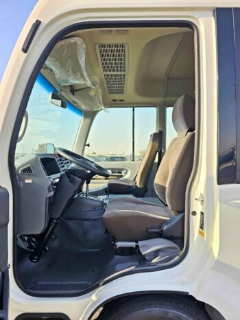 TOYOTA COASTER Image 11