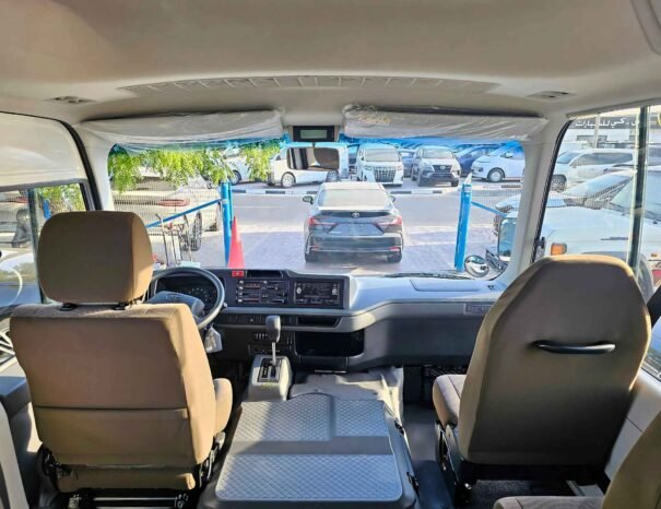 TOYOTA COASTER 23 STR 2025 DIESEL V4 2.8L A/T