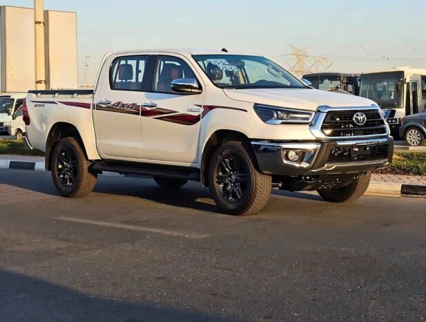 TOYOTA HILUX SR5 GLXV WIDE BODY 2025 PETROL V4 2.7L A/T