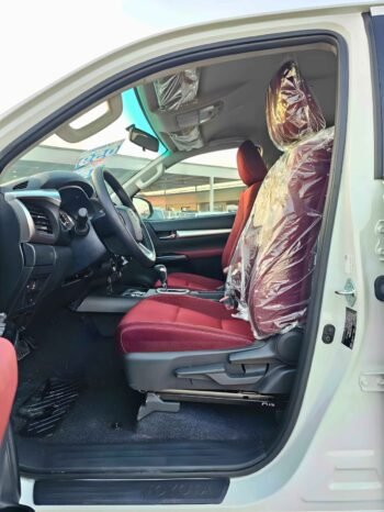 TOYOTA HILUX SR5 GLXV WIDE BODY 2025 PETROL V4 2.7L A/T