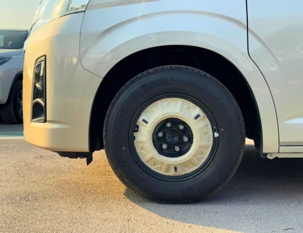 TOTOTA HIACE GL HIGH ROOF 2025 PETROL V6 3.5L A/T