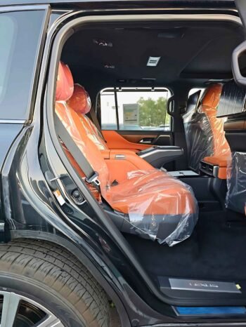 LEXUS LX 600 Image 10
