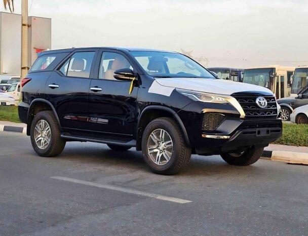 TOYOTA FORTUNER 2024 PETROL V4 2.7L A/T