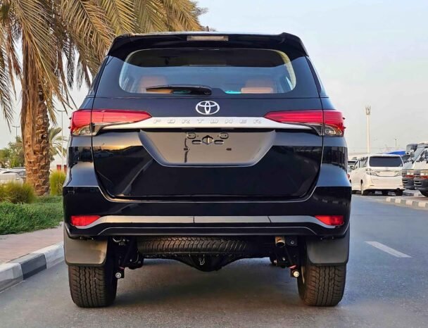 TOYOTA FORTUNER 2024 PETROL V4 2.7L A/T