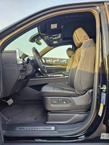 CADILLAC ESCLADE Image 10
