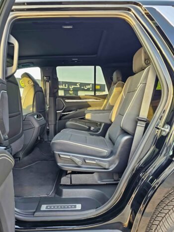 CADILLAC ESCLADE Image 8