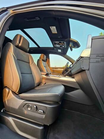 CADILLAC ESCLADE Image 6