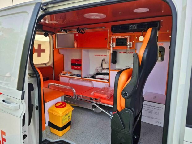 HYUNDAI STARIA AMBULANCE 2025 PETROL V6 3.5L A/T