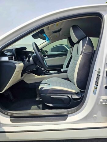 KIA K5 Image 6
