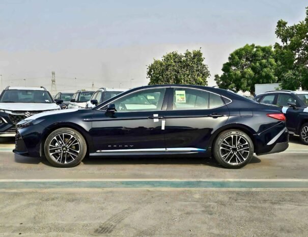 TOYOTA CAMRY LUMIERE 2025 HYBRID V4 2.5L A/T