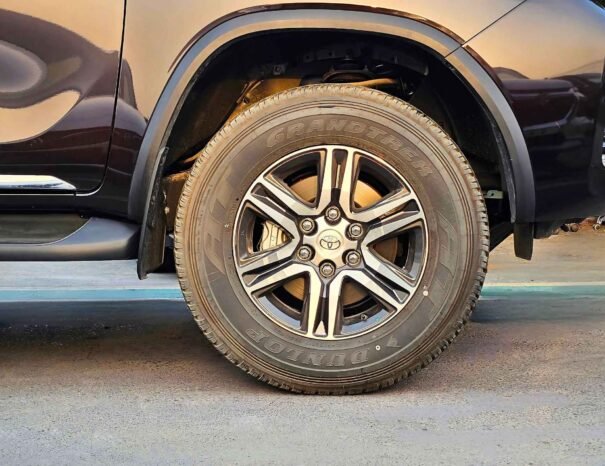 TOYOTA FORTUNER 2025 PETROL V4 2.7L A/T